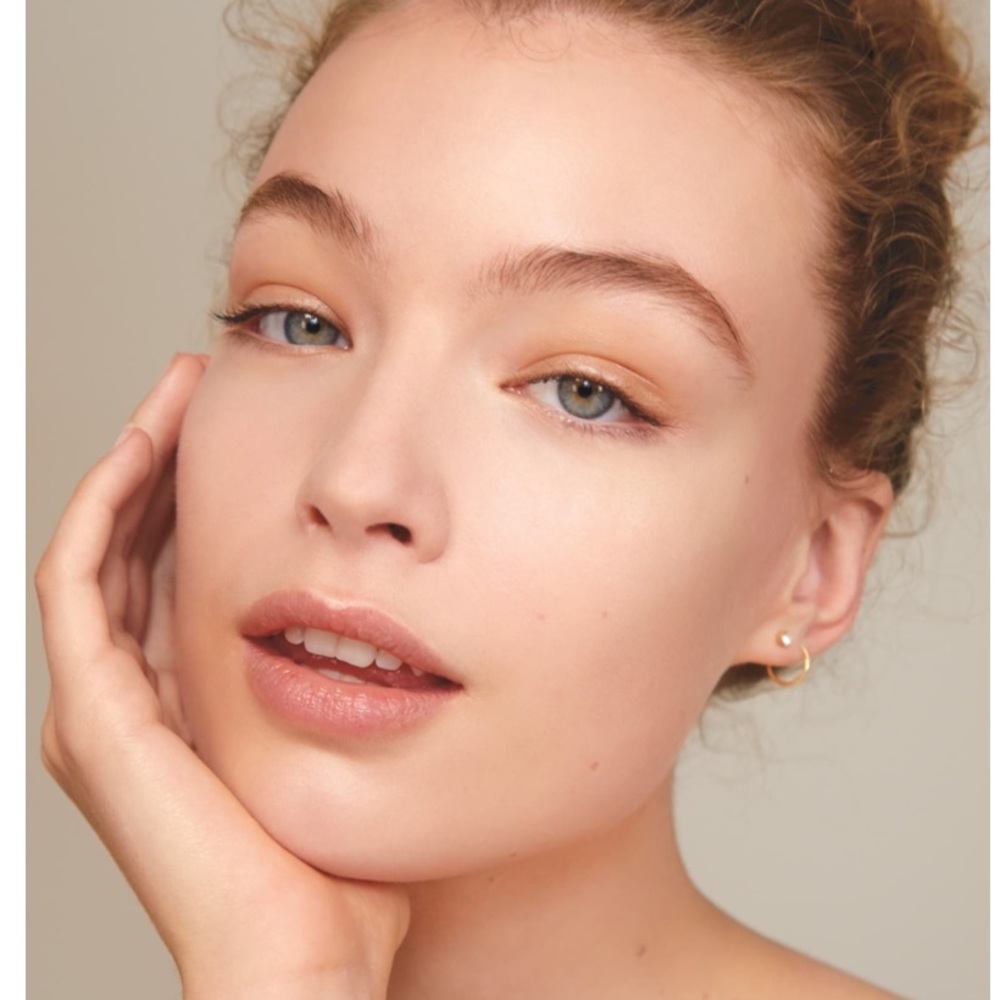 Bobbi Brown Nude Finish Illuminating Powder - Picture 10 of 12